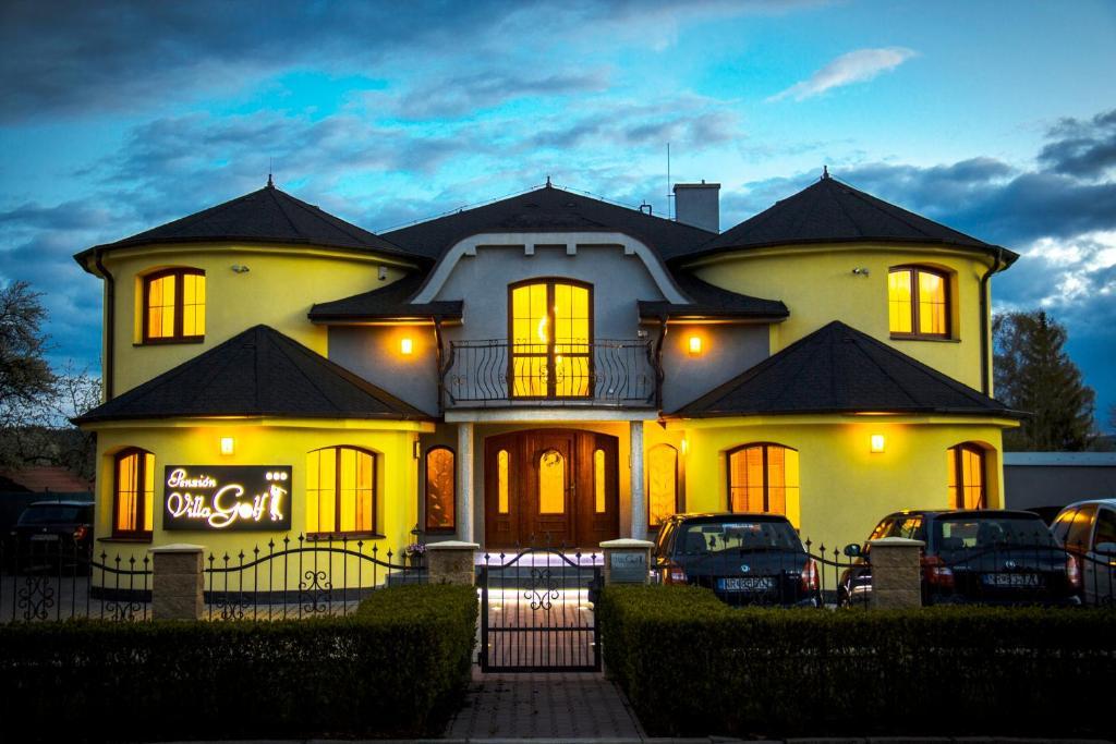 Sliač Villa Golf المظهر الخارجي الصورة